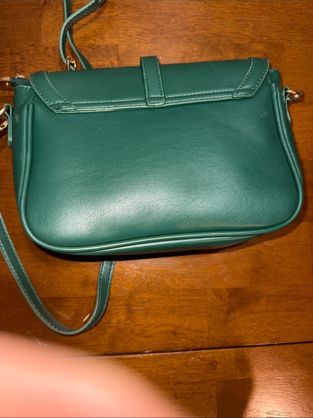 Green Crossbody Bag with Strap and Gold Accent - Picture 3 of 3